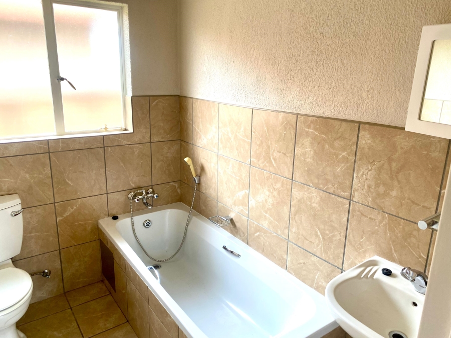 3 Bedroom Property for Sale in Waterkloof North West